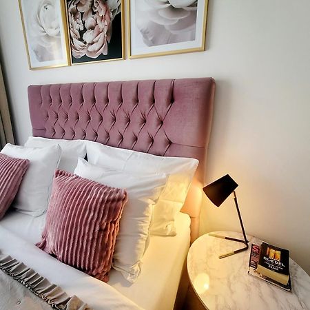 Studio Apartment Lora Lux Sarajevo Exterior photo